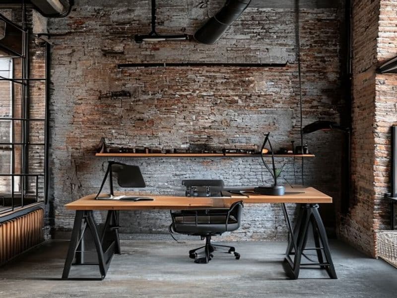 Phong cách Industrial loft với gạch thô và thép đen